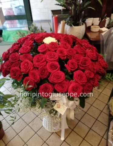 cesto 101 rose rosse